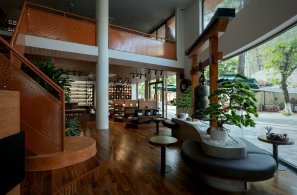 hoàn trả mặt bằng showroom